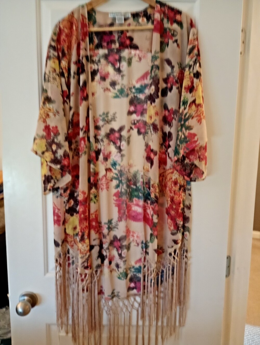 Sans Souci | Floral Fringe Kimono - Beige with Red, Yellow, Green Dark Pink | OS